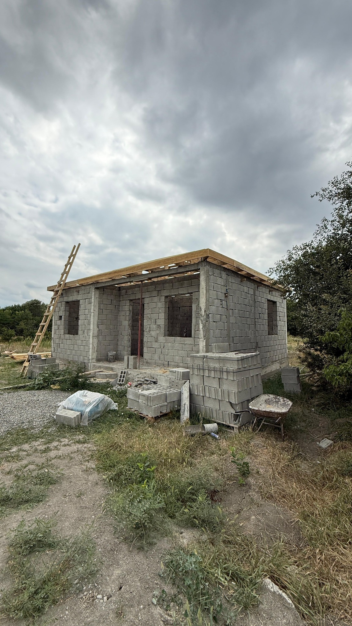 Exterior architecture