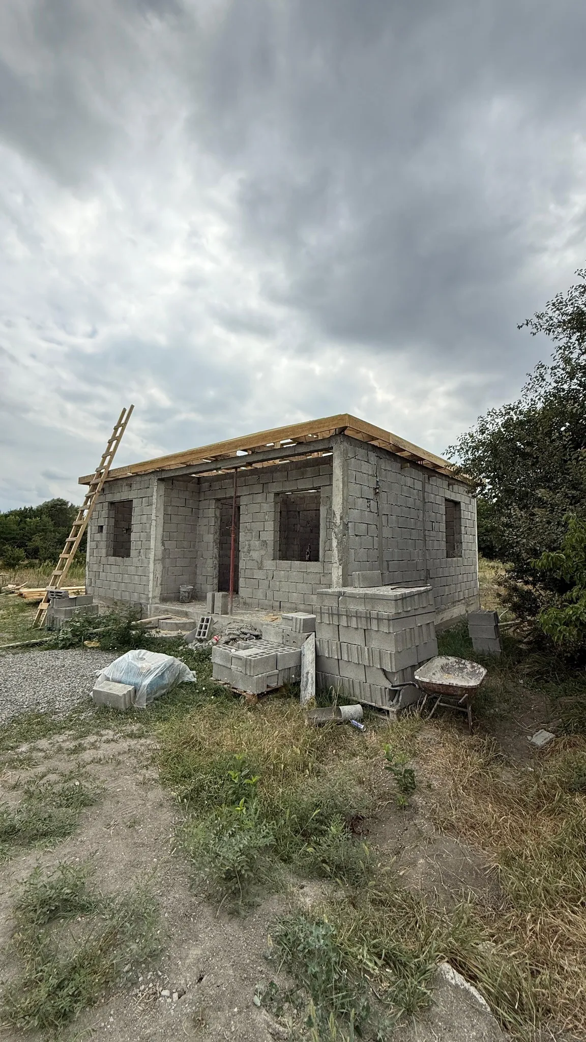 Exterior architecture